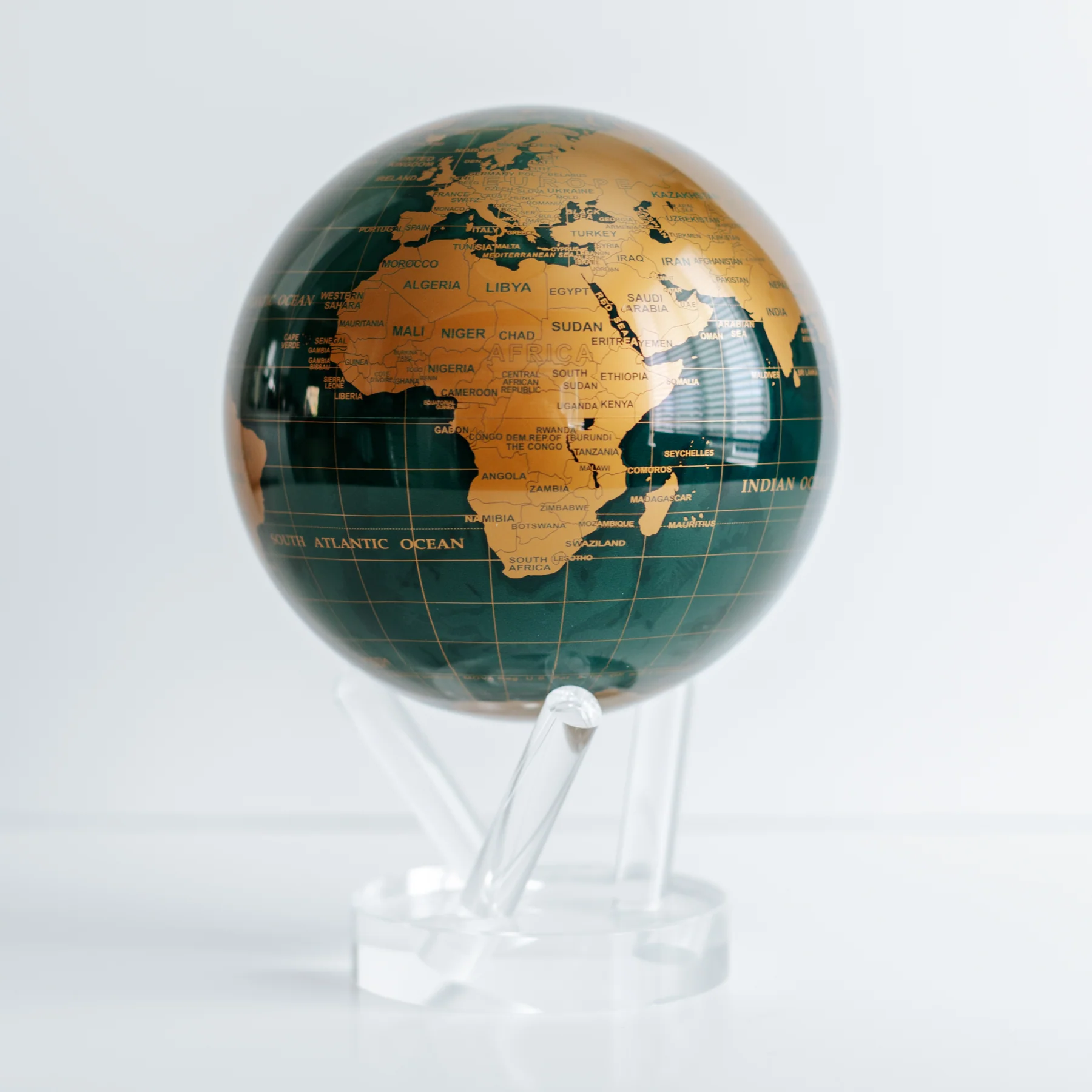 Emerald Green & Gold Globe - Image 6