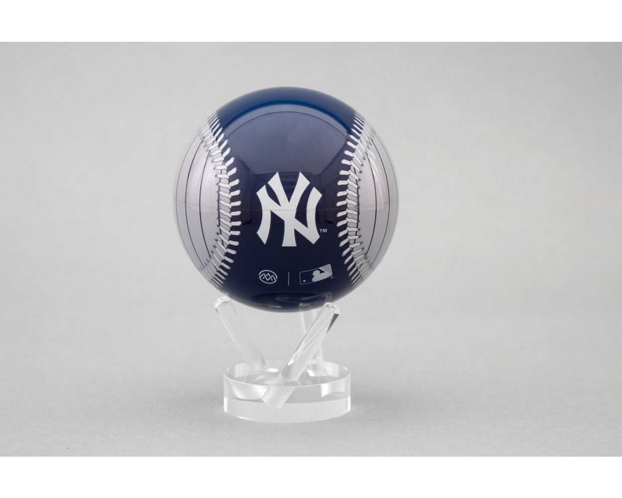MLB® Yankees™ MOVA Globe - Image 5
