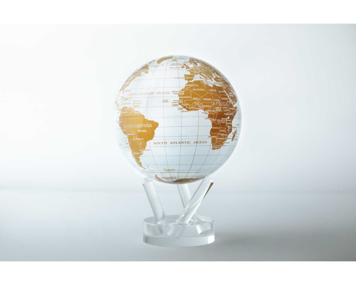 Pearl White & Gold Globe - Image 19